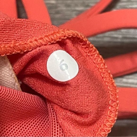 Lululemon Women's Wild Tank Top Strappy Coral Stripes size 6 Yoga Workout - Picture 8 of 9